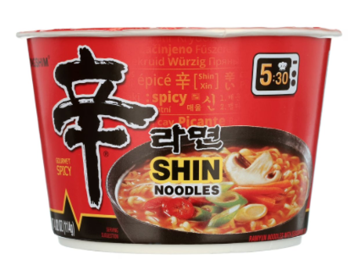 Nongshim Shin Ramyun Spicy Beef Ramen Noodle Soup Large Bowl, 4.02 oz x 1 Unit, Stable in Storage
