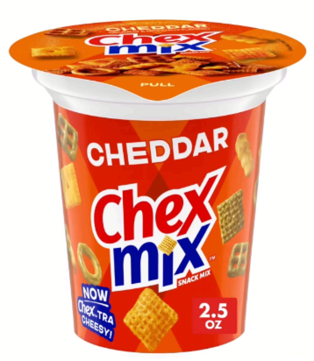 Chex Mix Cheddar Flavored Snack Mix, Snack Cup, 2.5 oz